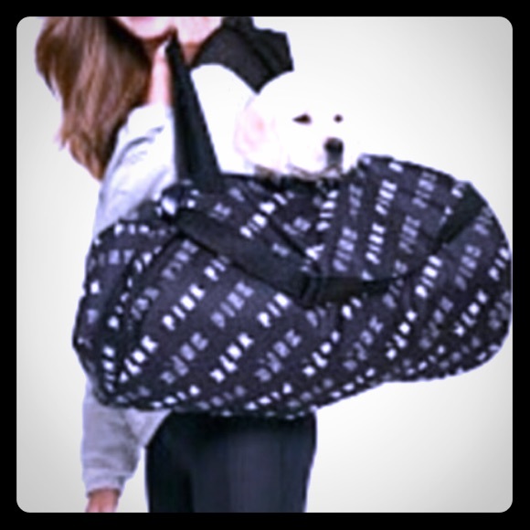 PINK Victoria's Secret Handbags - New in package VS pink duffle oversized fab